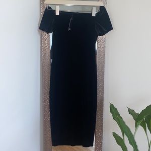 Off the Shoulder Velvet Black Dress